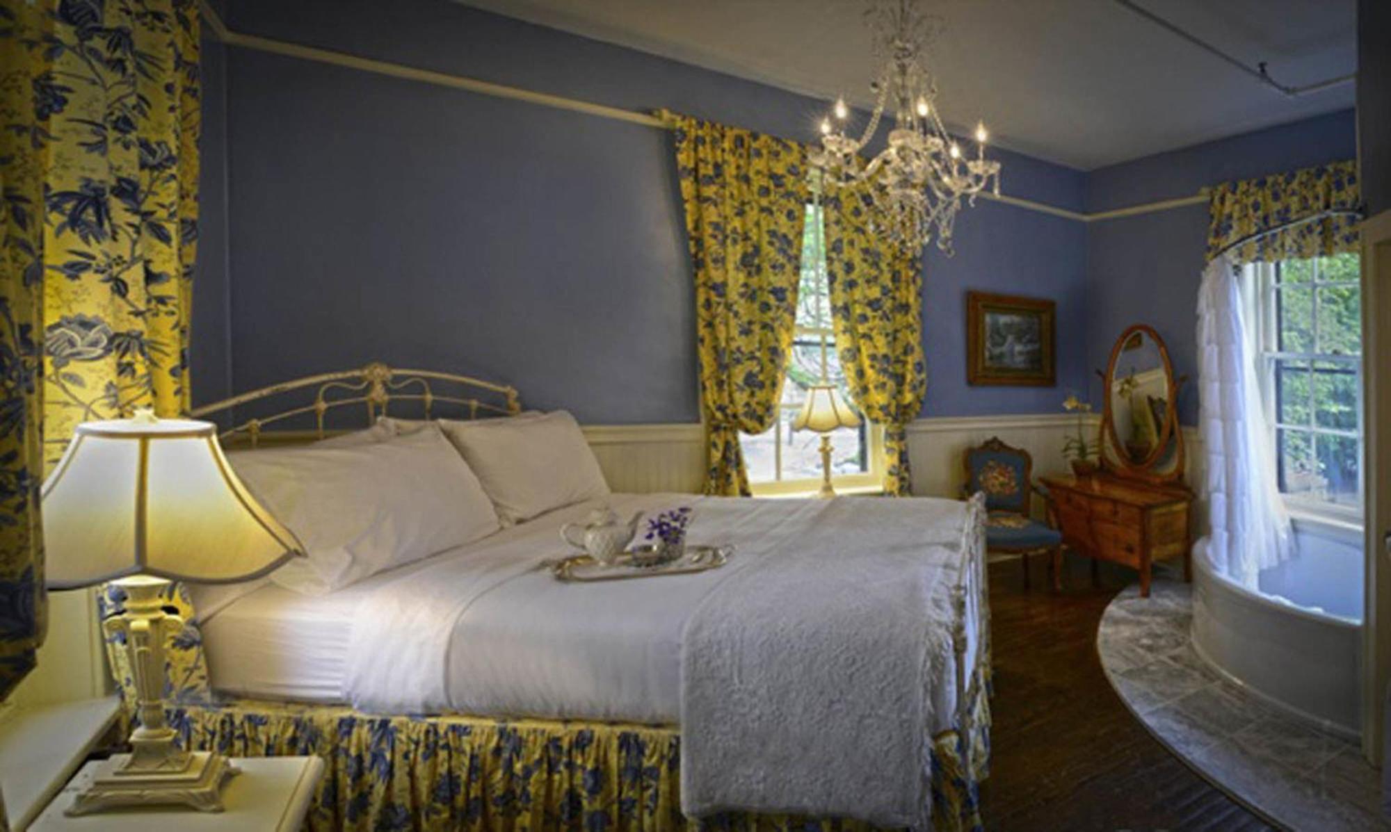 Maxwell Mansion Hotel Lake Geneva Exterior photo