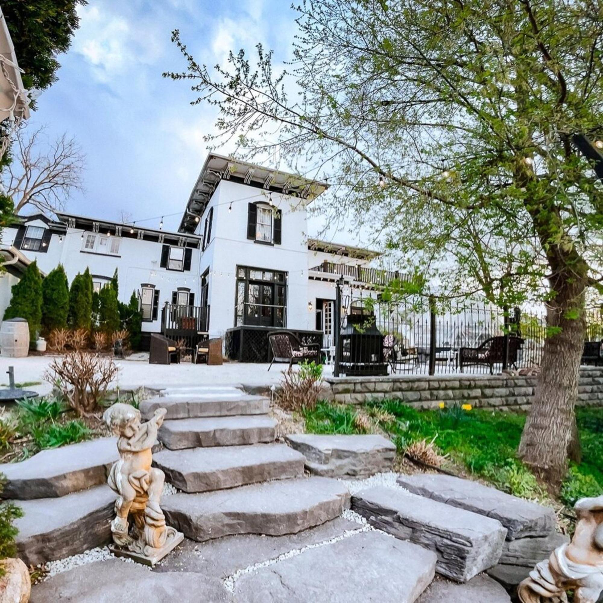 Maxwell Mansion Hotel Lake Geneva Exterior photo